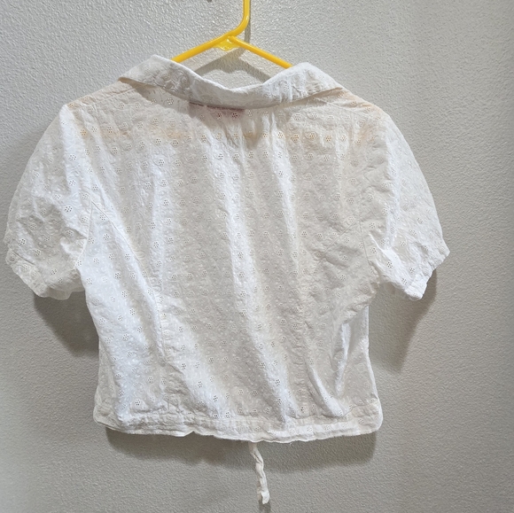 Gloria Vanderbilt White eyelet  Button-Up Blouse with front tie size large - Picture 2 of 3